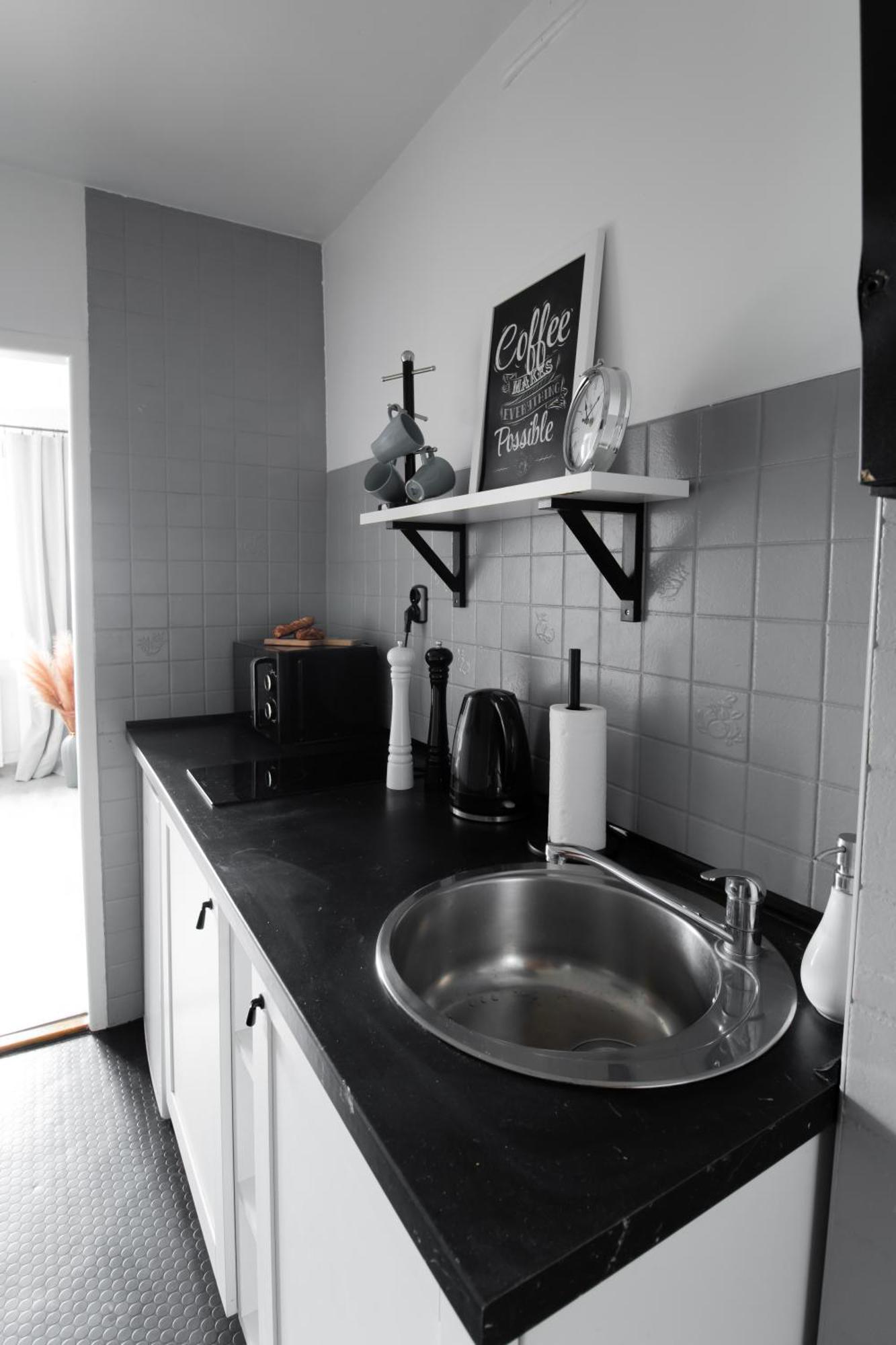 Piotrapartments - Daleka Cozy Train&Airport Apartment ワルシャワ エクステリア 写真