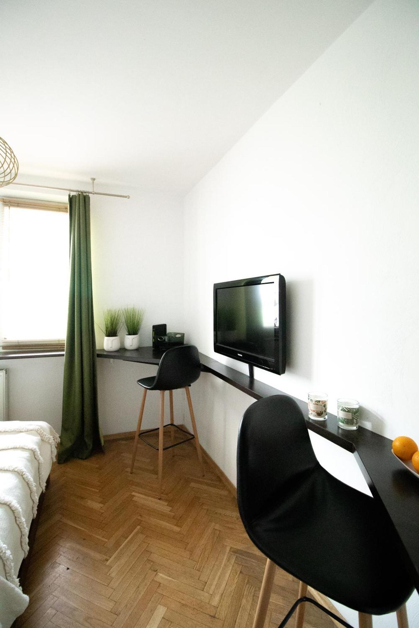 Piotrapartments - Daleka Cozy Train&Airport Apartment ワルシャワ エクステリア 写真