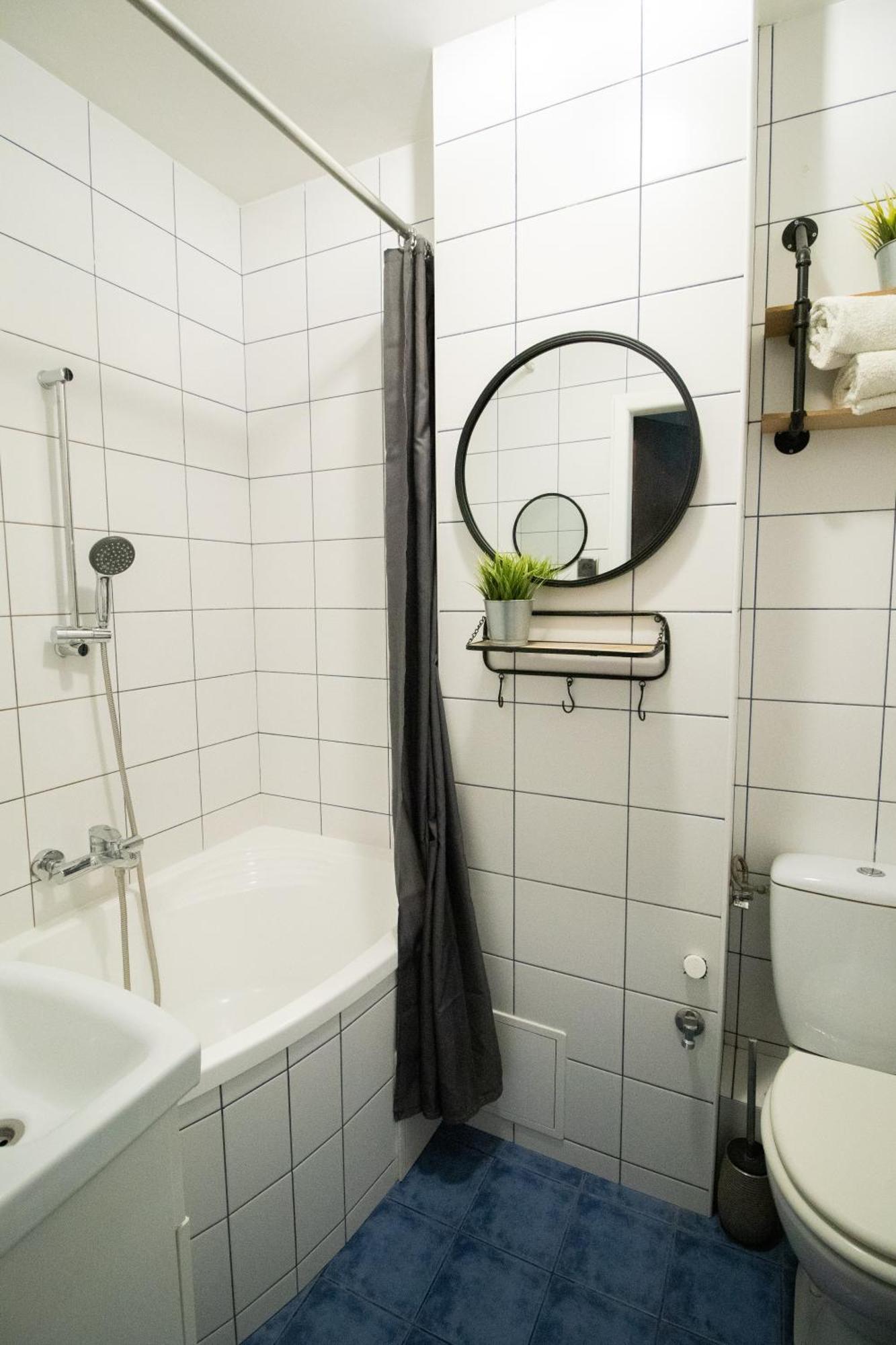 Piotrapartments - Daleka Cozy Train&Airport Apartment ワルシャワ エクステリア 写真